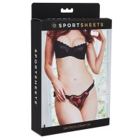 Arnés Ajustable Strap-On Saffron de Sportsheets Rojo