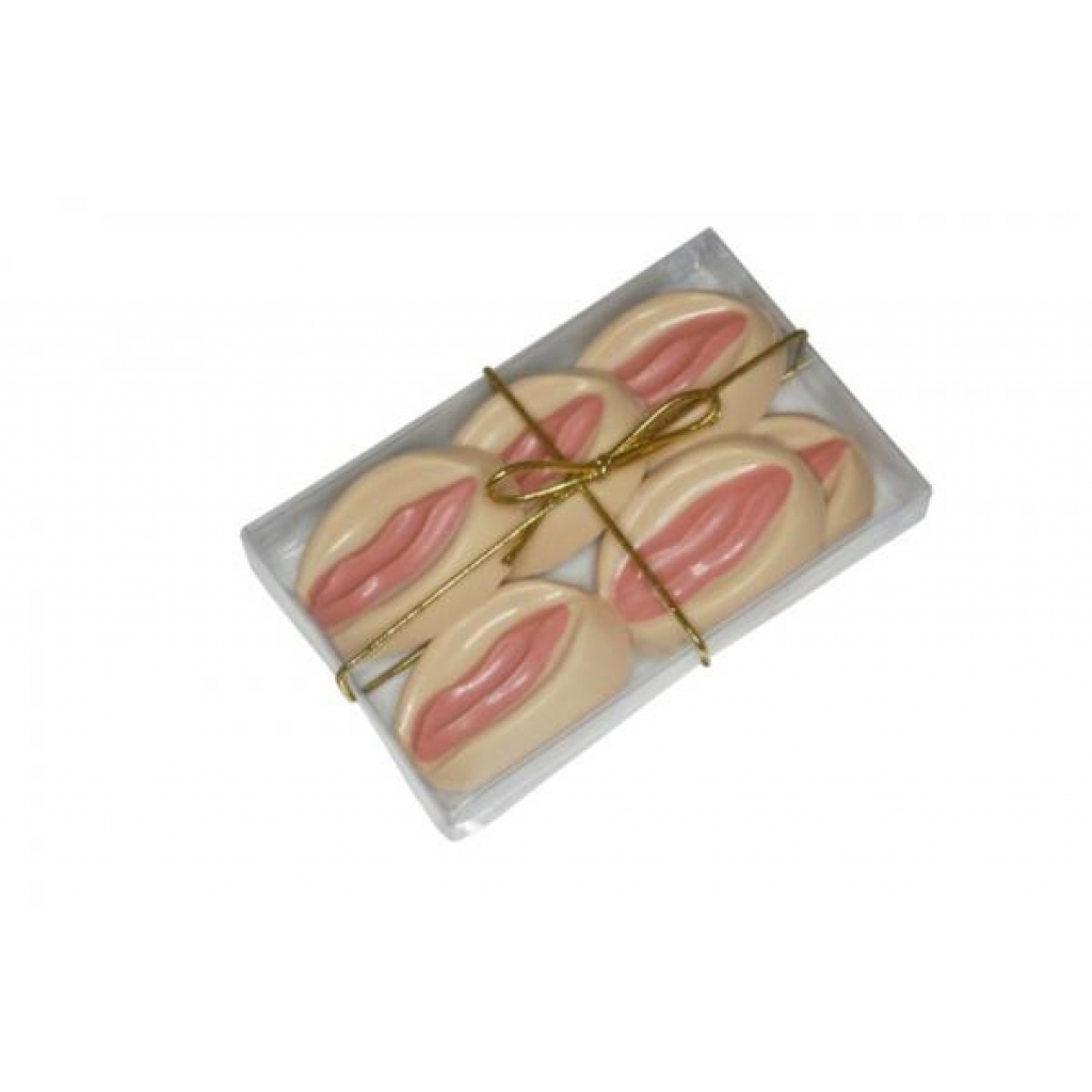 Bite Size Vagina Butterscotch Gift Box 6 Pieces - Adult Candy and Erotic Foods