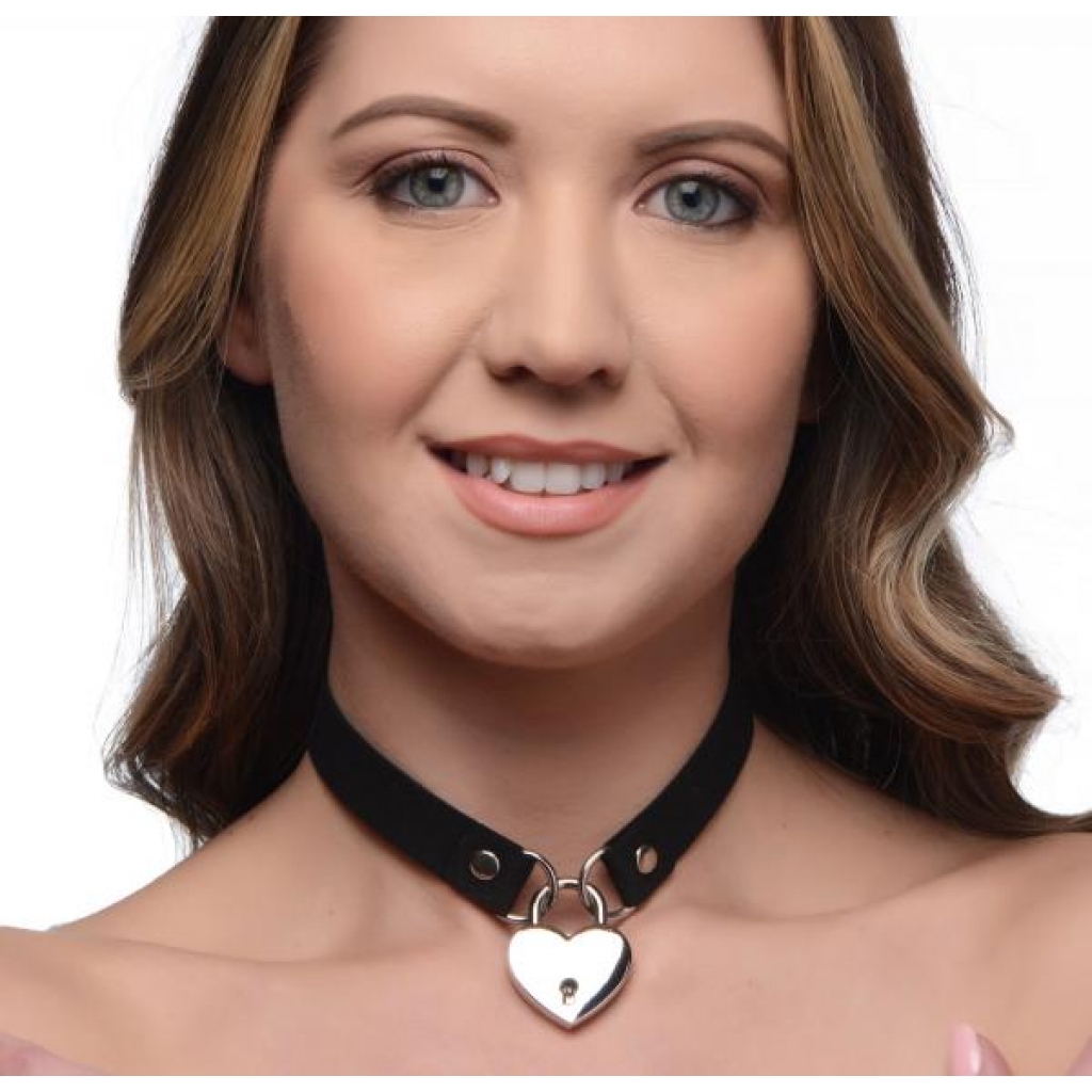 Lock-it Heart Choker - Captivatingly Kinky Accessory